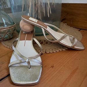 Dolce Vita, size 8 1/2, gold